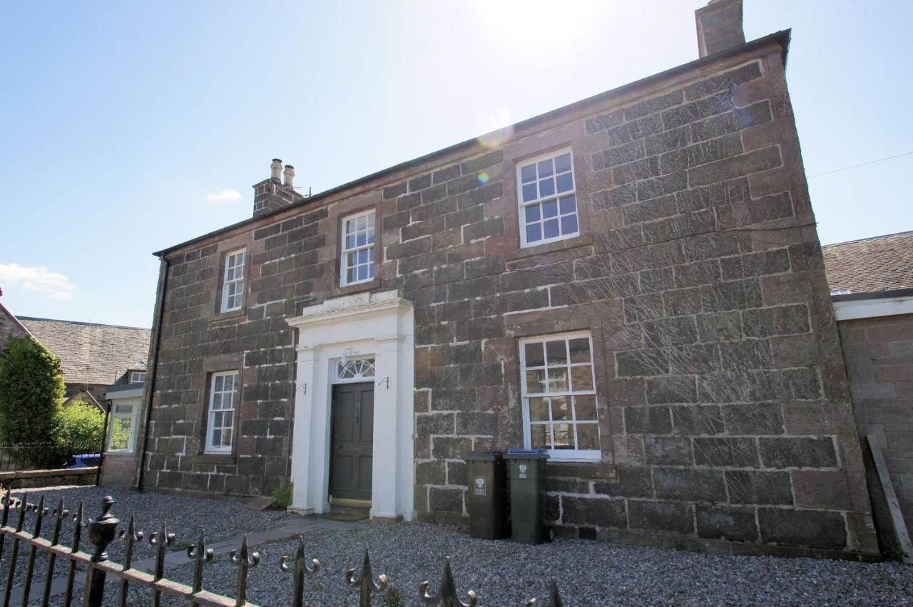 Holiday home Old Schoolhouse Comrie